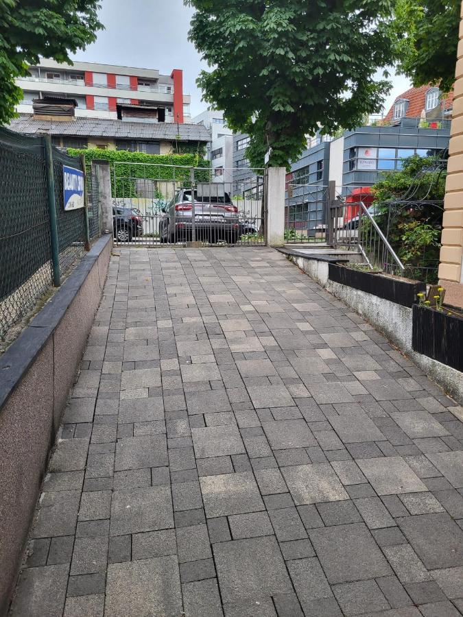 Apartman Buzanova Apartment Zagreb Ngoại thất bức ảnh